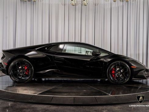 Used 2018 Lamborghini Huracan LP 580-2 image 22