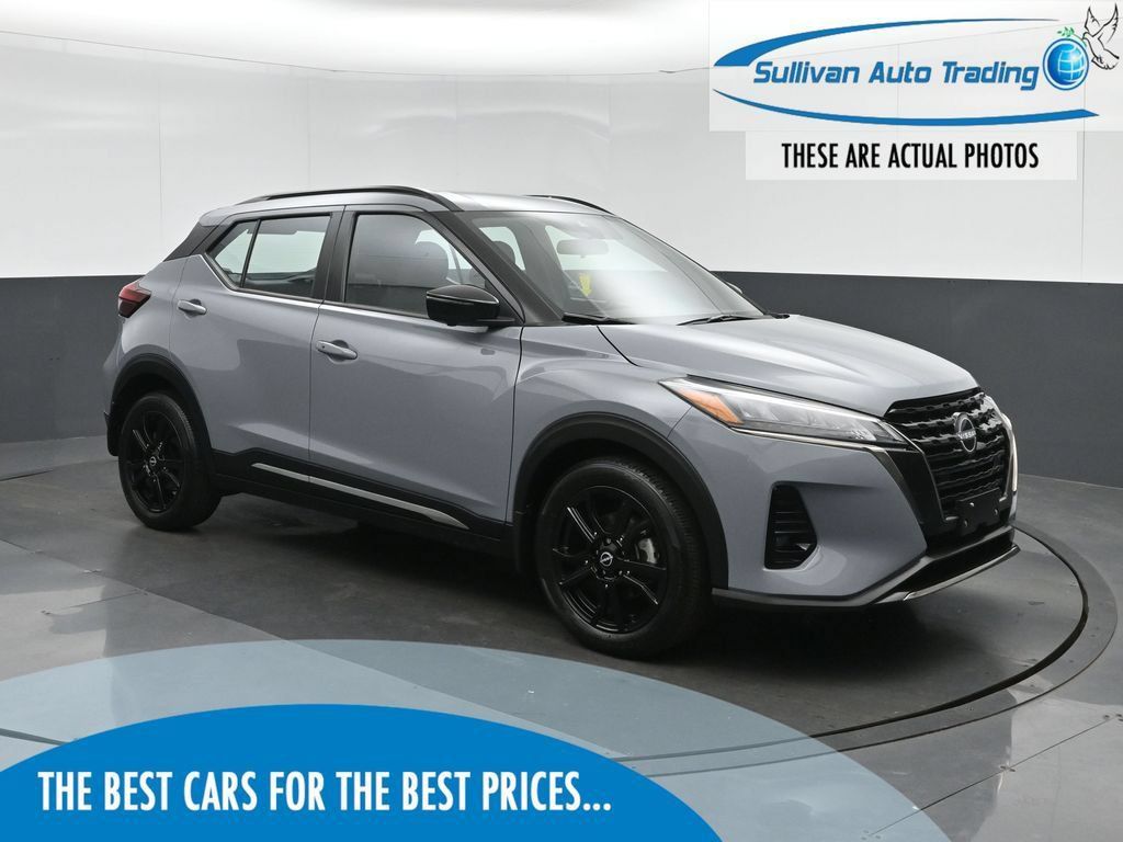 Used 2023 Nissan Kicks SR FWD image 1