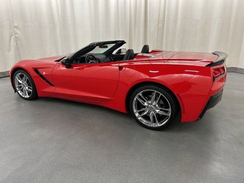 Used 2017 Chevrolet Corvette Stingray Convertible w/ Z51 3L image 3