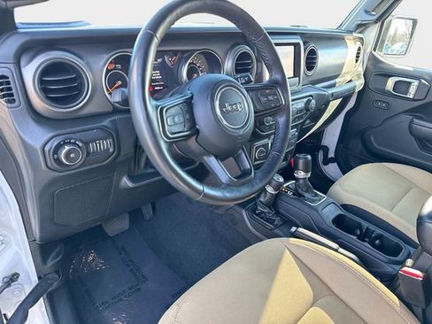 Used 2022 Jeep Wrangler Unlimited Sport image 17
