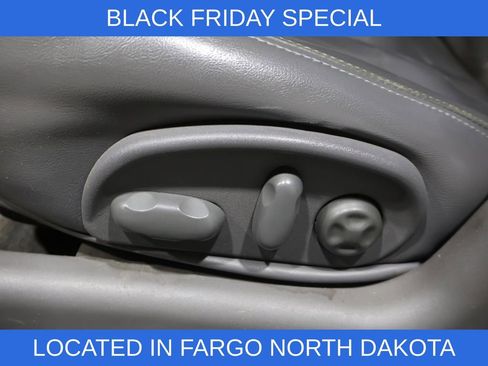 Used 2003 Pontiac Bonneville SE w/ Leather Appointment Package image 9