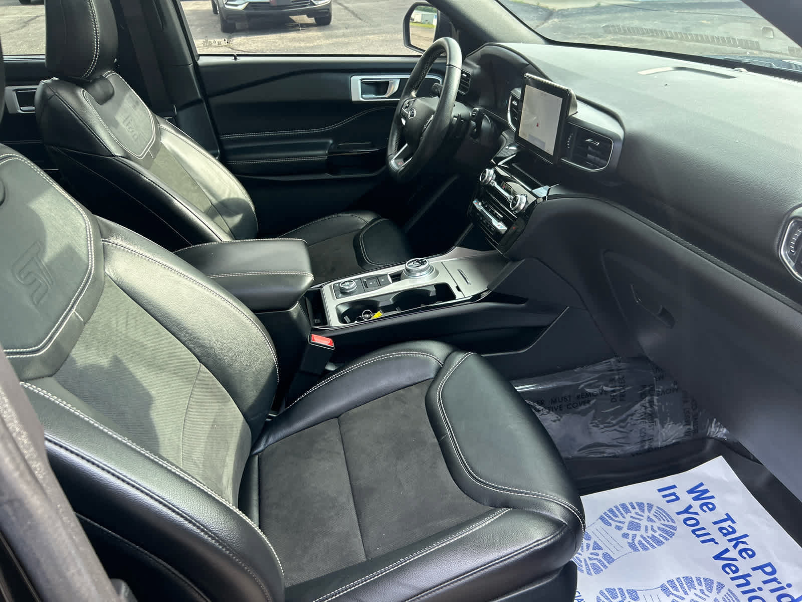 Used 2022 Ford Explorer ST w/ ST Street Pack AWD/4WD image 30