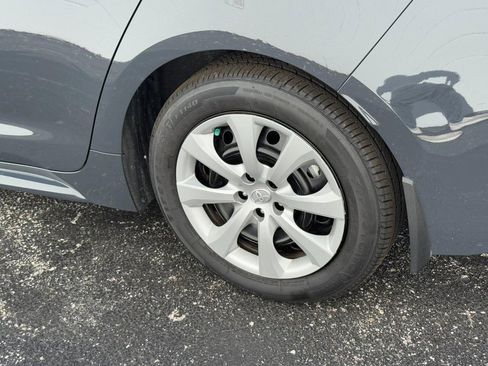 Used 2025 Toyota Corolla LE image 5