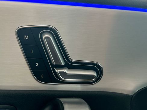 Used 2025 Mercedes-Benz CLA 250 image 13