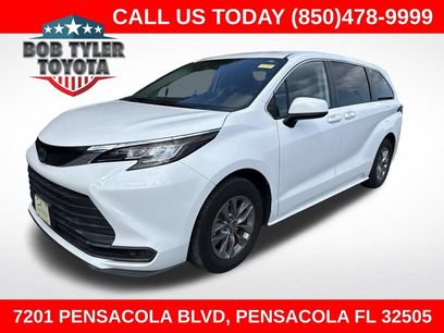 Used 2022 Toyota Sienna LE