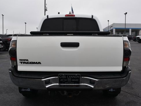 Used 2012 Toyota Tacoma TRD Off-Road image 5