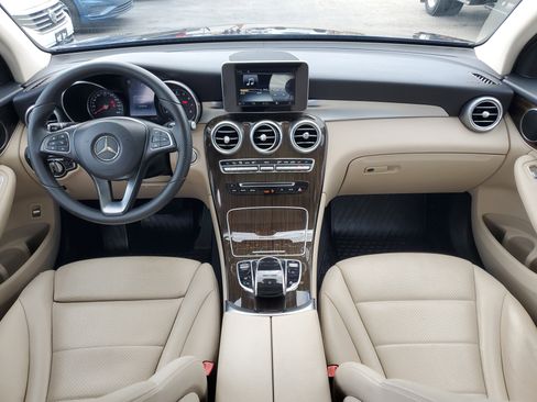 Used 2016 Mercedes-Benz GLC 300 image 32