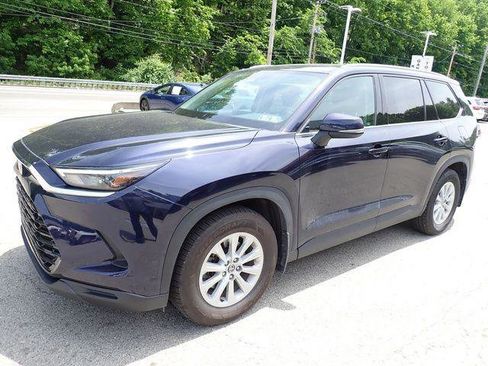 Certified 2024 Toyota Grand Highlander AWD image 7