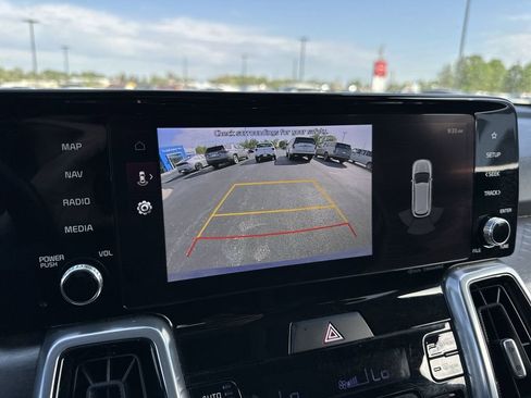 Used 2023 Kia Sorento SX FWD image 17