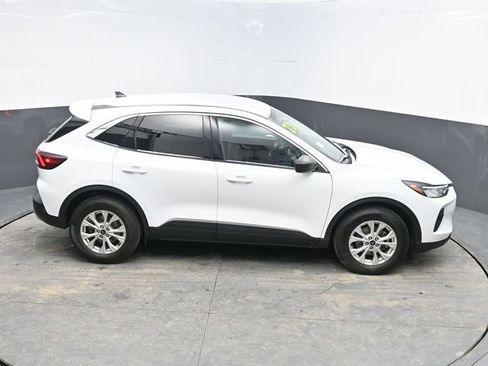 Used 2023 Ford Escape Active image 23