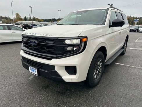New 2025 Ford Expedition Active image 7