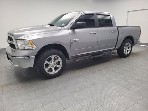 Used 2021 RAM 1500 Classic SLT RWD image 2