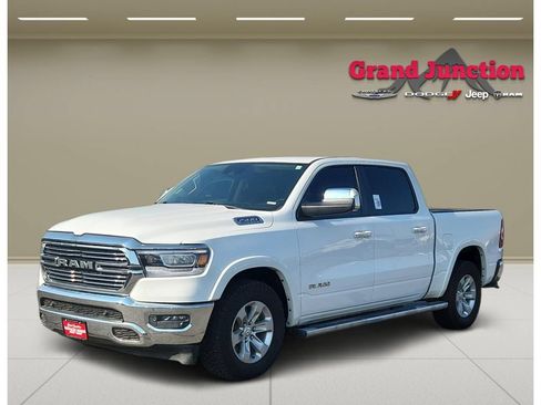Used 2022 RAM 1500 Laramie AWD/4WD image 2