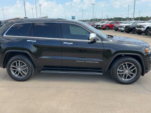 Used 2018 Jeep Grand Cherokee Limited RWD image 2