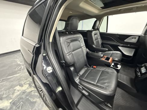 Used 2020 Lincoln Aviator Reserve w/ Equipment Group 201A image 27