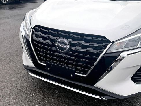 Used 2023 Nissan Kicks SV image 26
