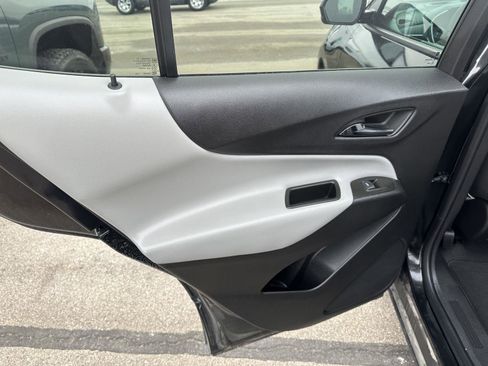 Used 2024 Chevrolet Equinox LS w/ LS Convenience Package image 13