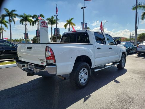 Used 2013 Toyota Tacoma PreRunner image 12