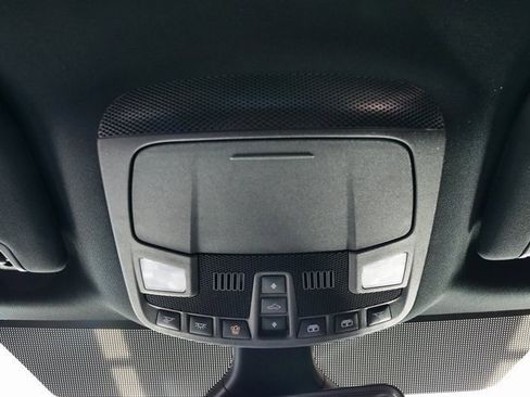 Used 2022 Ford Edge ST-Line w/ Class II Trailer Tow Package image 30