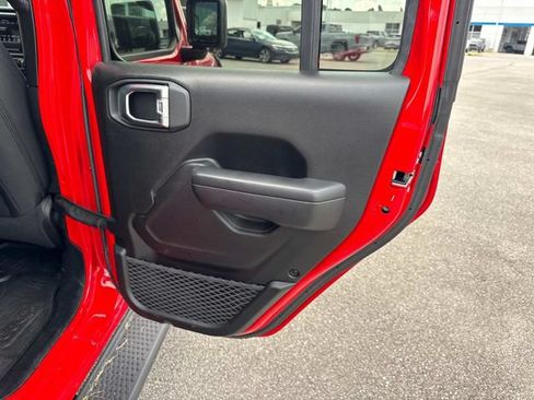Used 2021 Jeep Wrangler Unlimited Sport AWD/4WD image 21