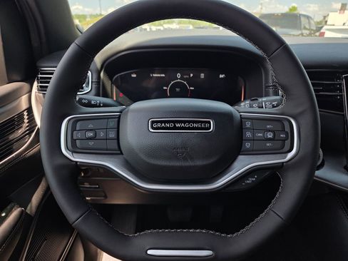 New 2026 Jeep Grand Wagoneer 4WD image 22