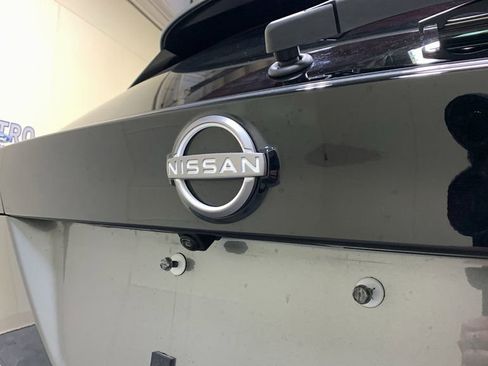 Used 2025 Nissan Kicks SV w/ SV Premium Package image 16