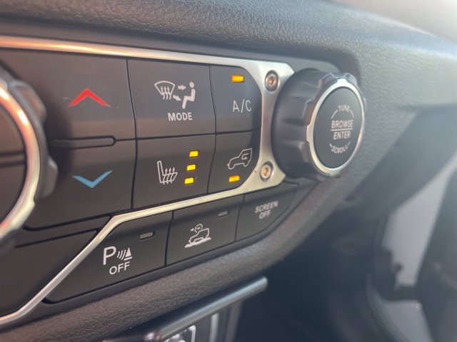 Used 2024 Jeep Wrangler Unlimited w/ Convenience Group AWD/4WD image 6