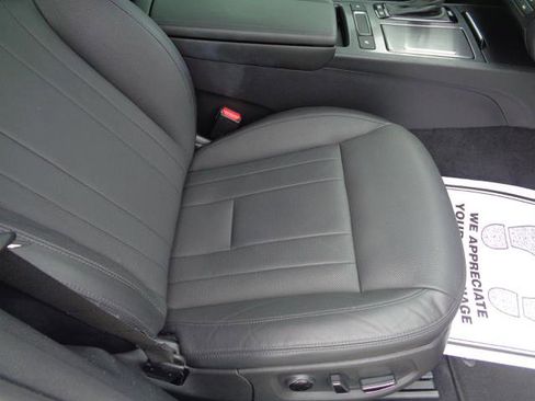 Used 2018 Genesis G80 3.8 image 17