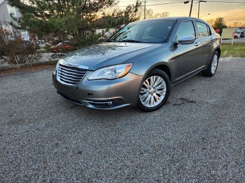 Used 2012 Chrysler 200 Limited image 2