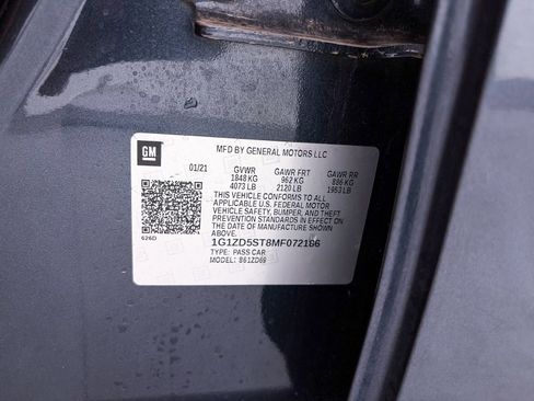 Used 2021 Chevrolet Malibu LT image 29