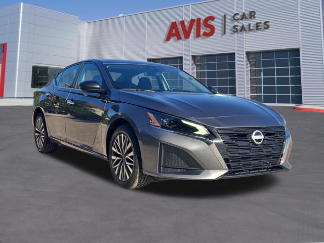 Used 2025 Nissan Altima 2.5 SV AWD/4WD image 3