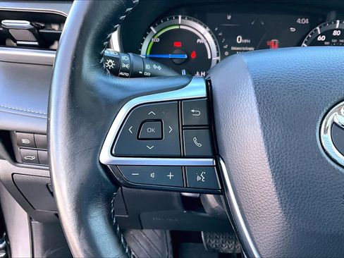 Certified 2021 Toyota Highlander XLE image 23