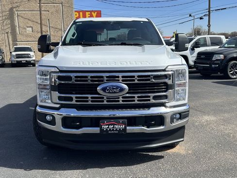 Used 2023 Ford F250 XLT w/ FX4 Off-Road Package image 16