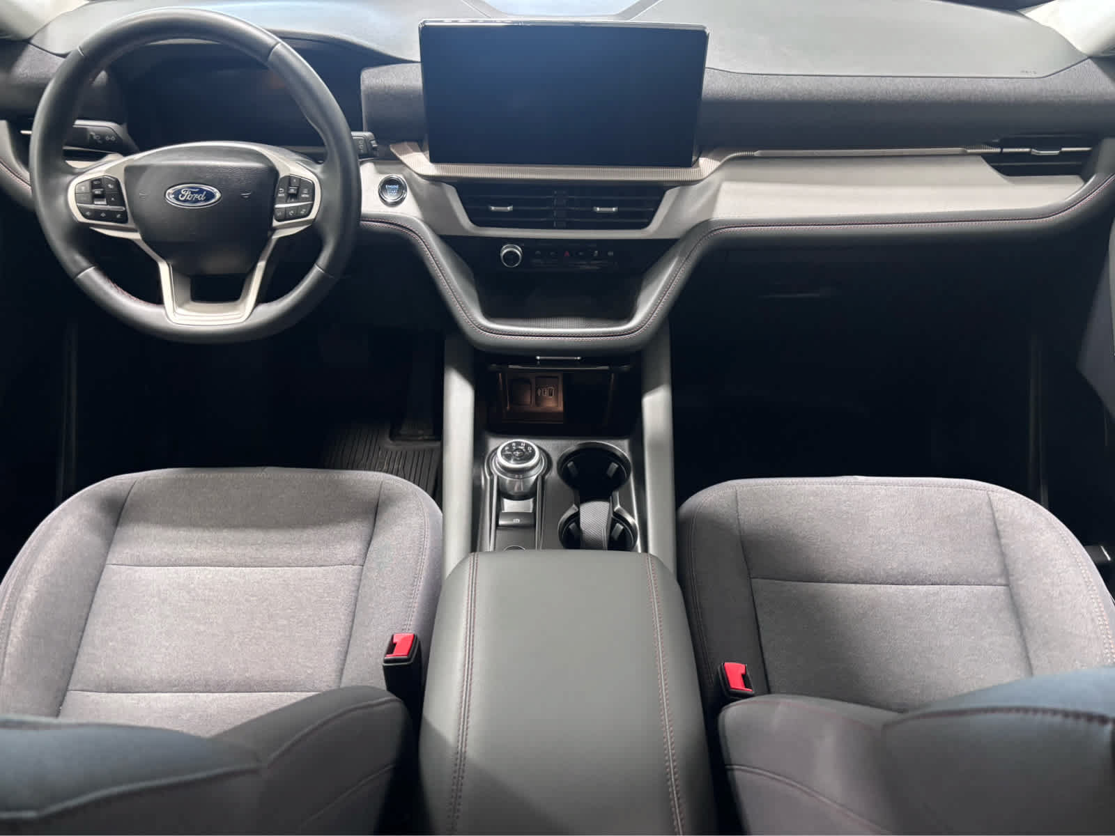 Used 2025 Ford Explorer Active AWD/4WD image 16