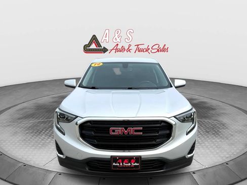Used 2019 GMC Terrain SLE AWD/4WD image 2