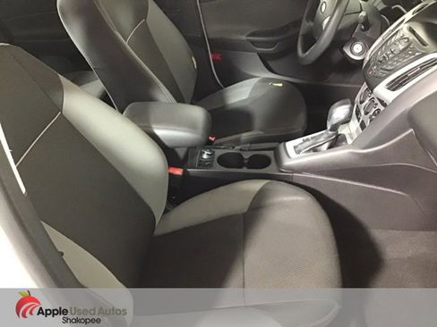 Used 2014 Ford Focus SE image 22