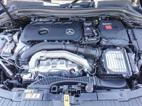 Used 2025 Mercedes-Benz GLA 250 image 28