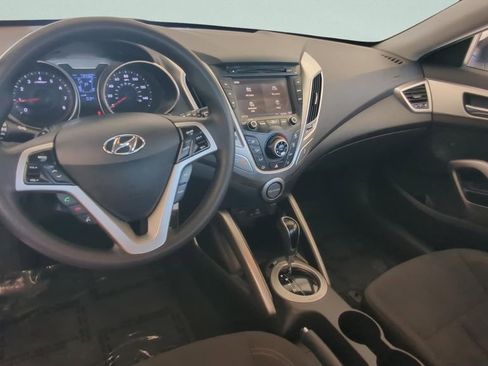Used 2015 Hyundai Veloster w/ Option Group 02 FWD image 11
