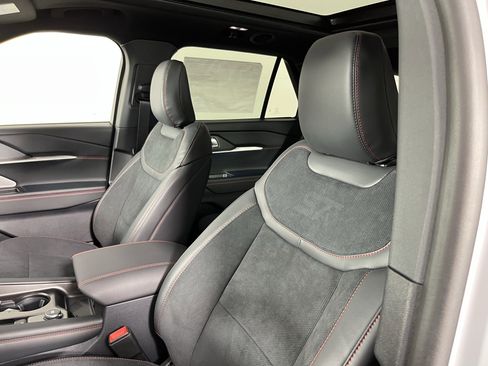 New 2026 Ford Explorer ST w/ Sun And Sound Package image 17