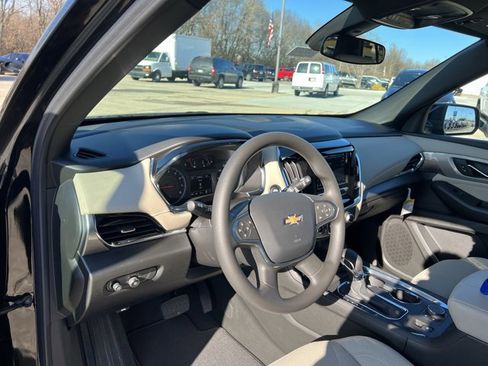 Used 2023 Chevrolet Traverse LS w/ Safety Package FWD image 10