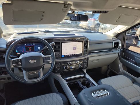 Certified 2024 Ford F250 Limited w/ FX4 Off-Road Package image 19