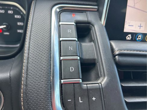 Used 2021 GMC Yukon XL AT4 w/ AT4 Premium Package image 14