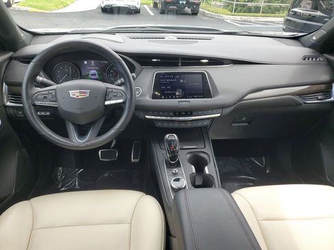 Used 2020 Cadillac XT4 Sport image 17