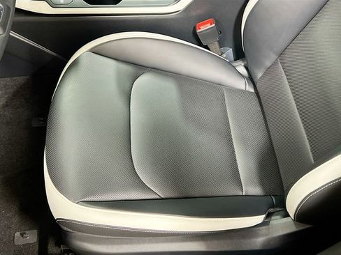 New 2025 Kia K4 GT-Line w/ GT-Line Premium Package image 20