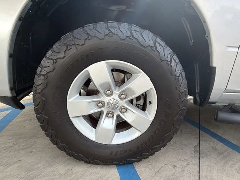 Used 2019 RAM 1500 Express RWD image 9
