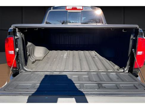 Used 2017 Chevrolet Colorado ZR2 w/ LPO, Premium Interior Package image 28