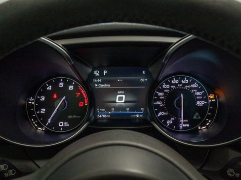 Used 2018 Alfa Romeo Giulia Quadrifoglio w/ Driver Assist Dynamic Package image 12