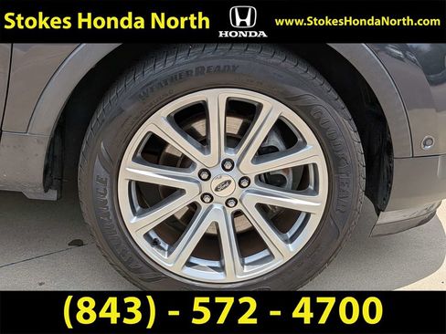 Used 2017 Ford Explorer Limited w/ Equipment Group 301A FWD image 14