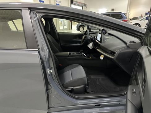 Used 2026 Toyota Prius LE image 36