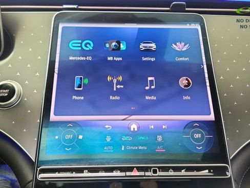 Used 2023 Mercedes-Benz EQS 450+ 4MATIC Sedan image 47